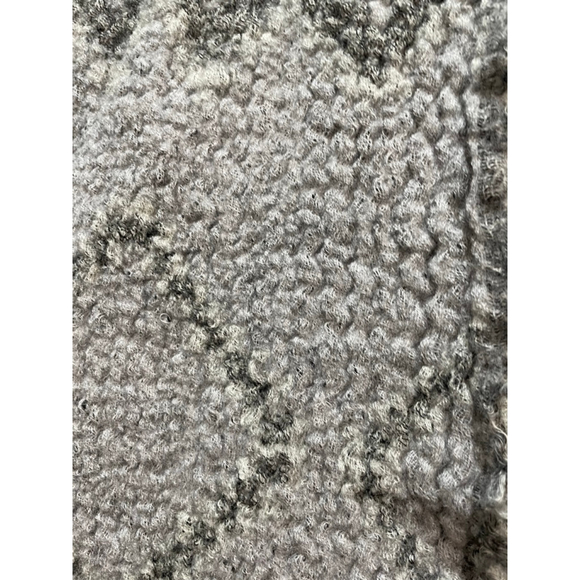 Wilfred Grey Charcoal 100% Wool Knit Scarf Wrap Shrunk? - Picture 3 of 4